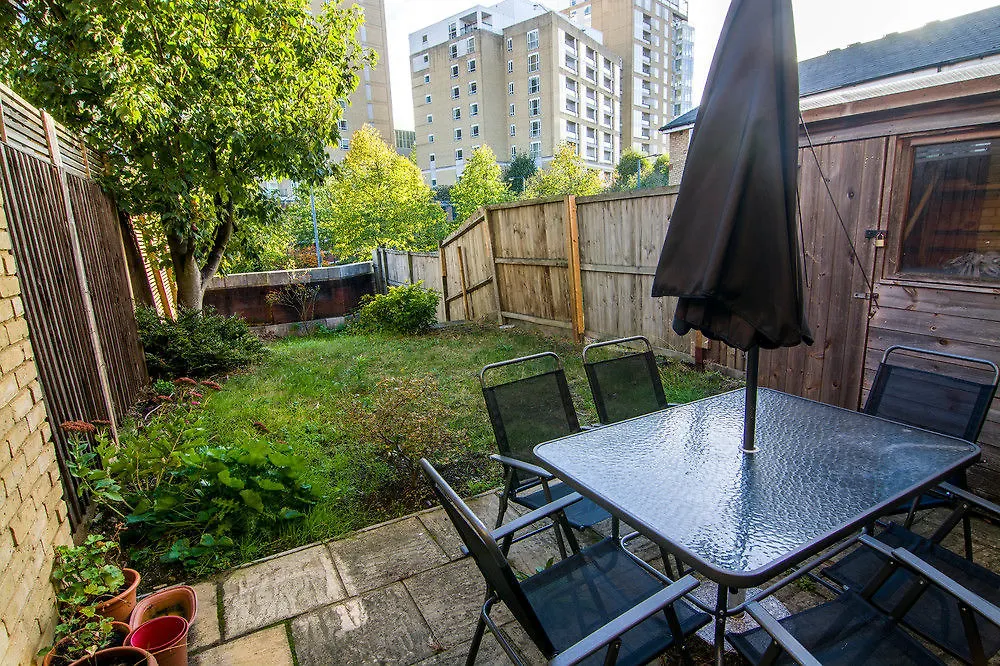 Apartment Wharf - Holiday Home London 3*,  United Kingdom